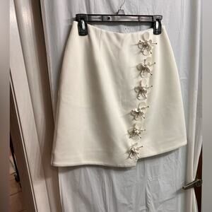 Ted baker white Kenndal 3d embellished wrap mini skirt bridal size 1uk 4us